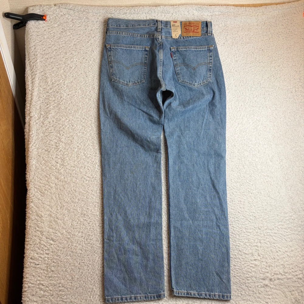 Levis 505 Regular Fit Jeans Mens 33x32 Medium Wash Blue Straight Leg Denim